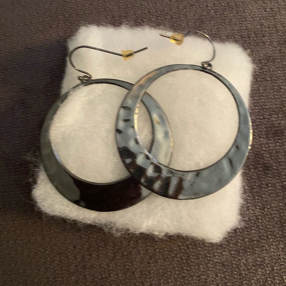 Earrings Medium-Large Size Hoops. Approximately 2”. - Picture 1 of 4